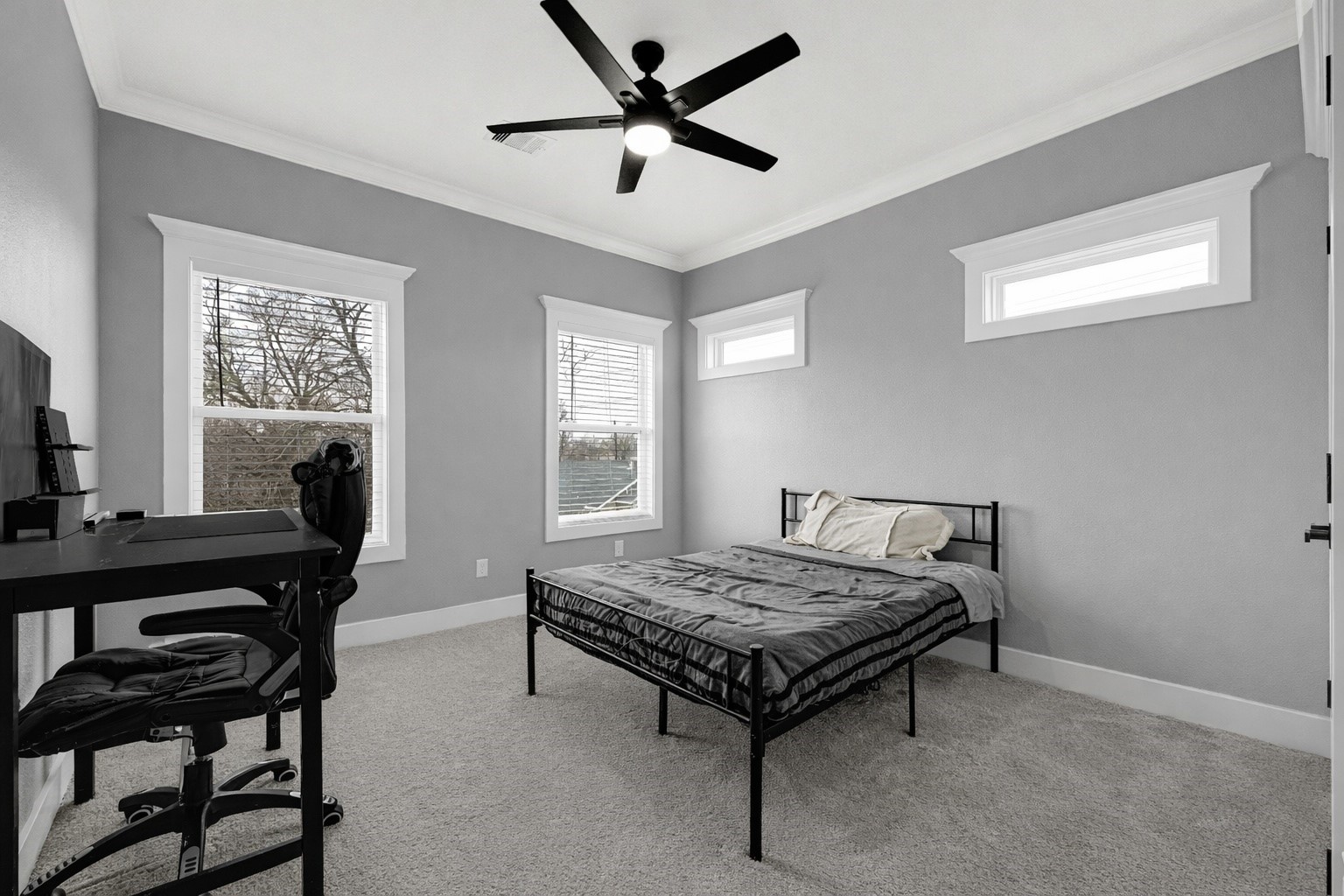 3513 Omega Street Houston, TX 77022 - Photo 20 of 32