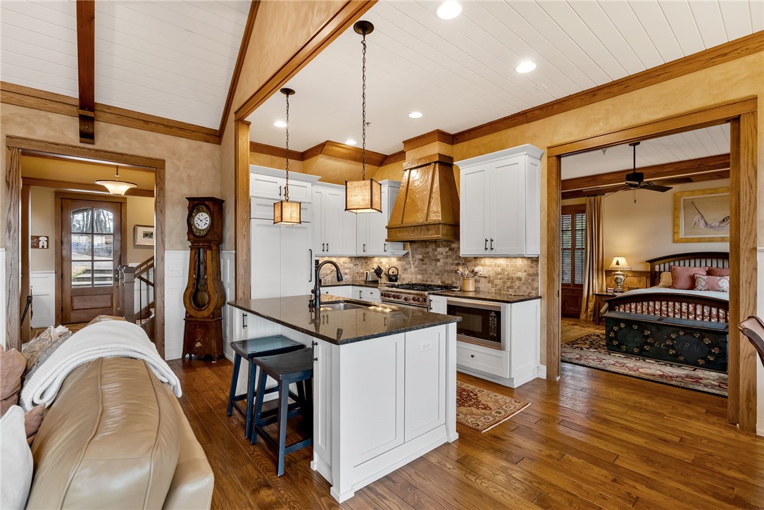 115 Button Bush Trail Six Mile, SC 29682 - Photo 9 of 43