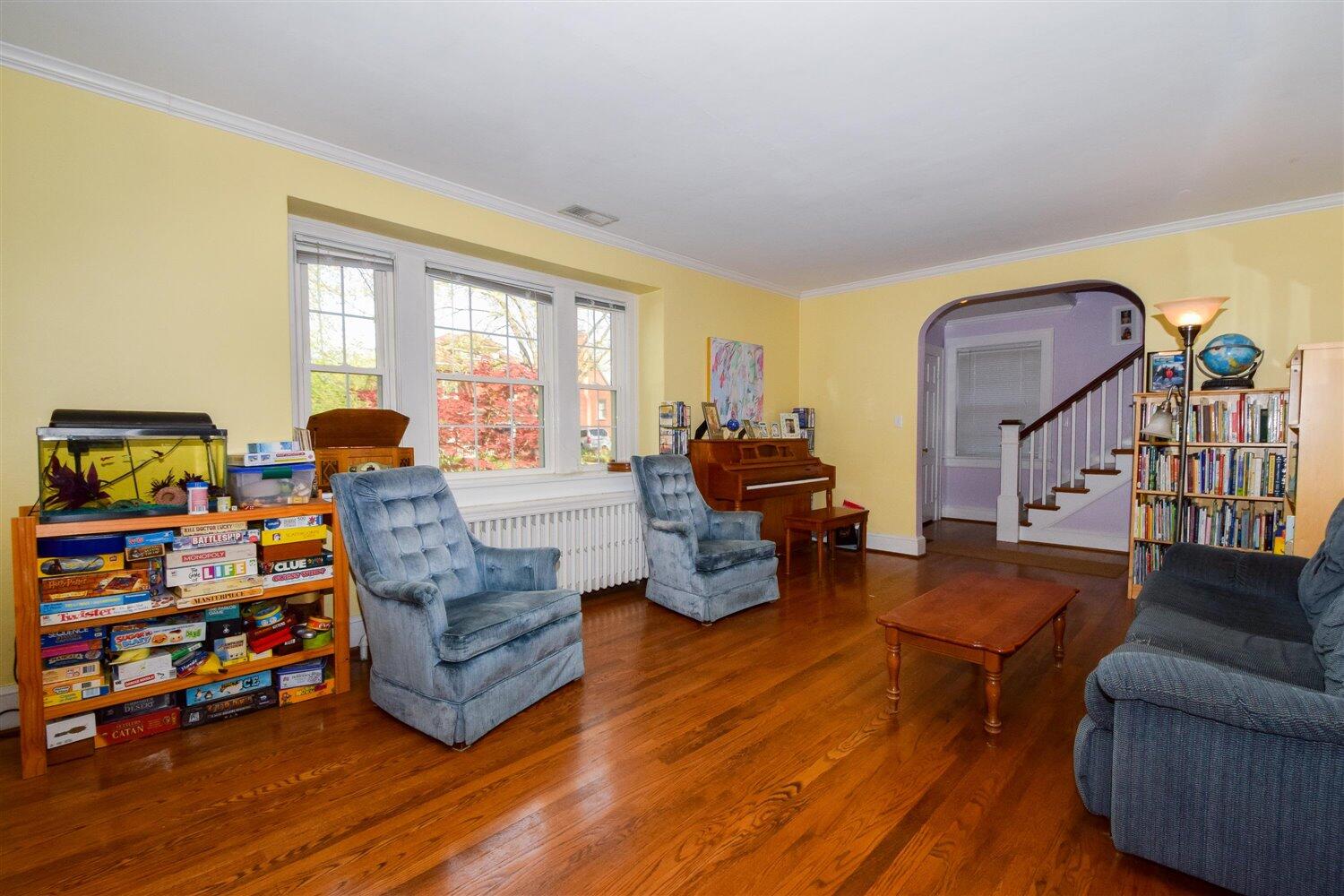 1816 Sheffield Road Southwest Roanoke, VA 24015 - Photo 4 of 26 03-1816 Sheffield-3