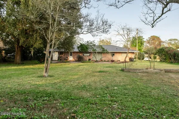 $1,600 | 118 South Demanade Boulevard, Lafayette, LA 70503