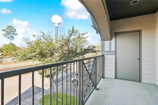 $130,000 | 350 Emerald Forest Boulevard, Unit 2204, Covington, LA 70433