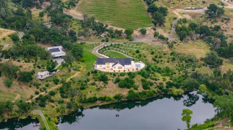 $7,800,000 | 2509 Madrona Avenue, St. Helena, CA 94574