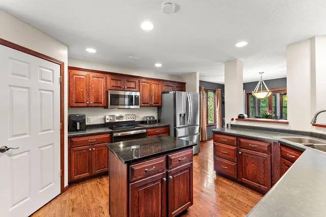 $829,900 | 1224 Highway 12, Roberts, WI 54023