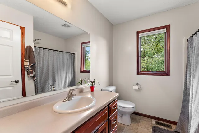 $829,900 | 1224 Highway 12, Roberts, WI 54023