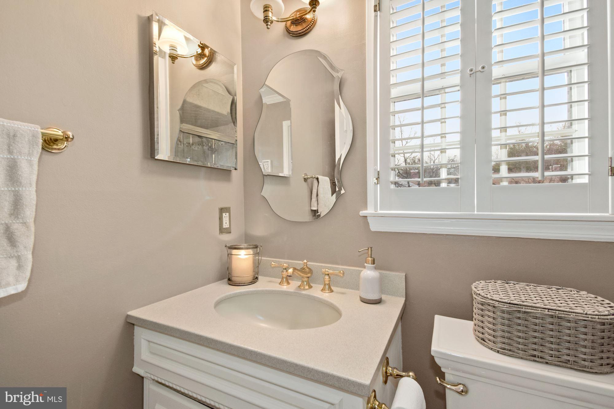 112 Alexandria Way Basking Ridge, NJ 07920 - Photo 19 of 28 Primary Bathroom