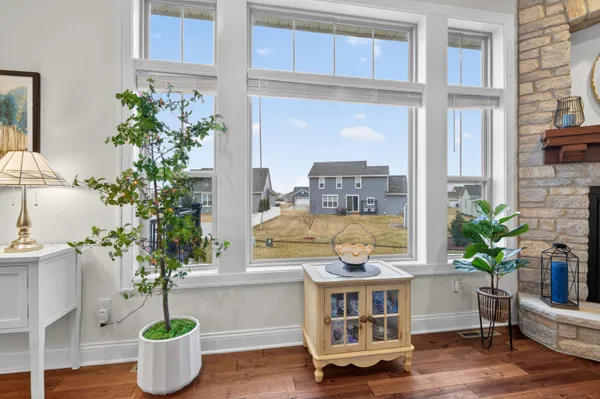 $559,900 | 235 Farmstead Drive East, Slinger, WI 53086
