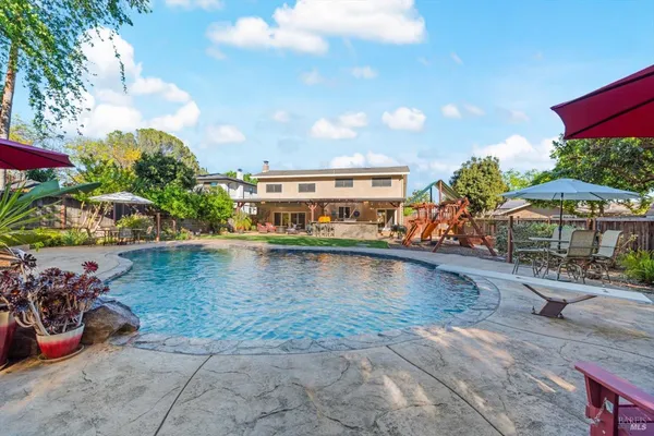 $915,000 | 104 Westwood Street, Vacaville, CA 95688