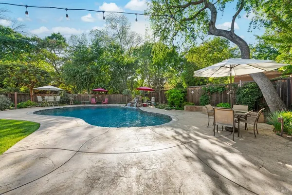 $915,000 | 104 Westwood Street, Vacaville, CA 95688