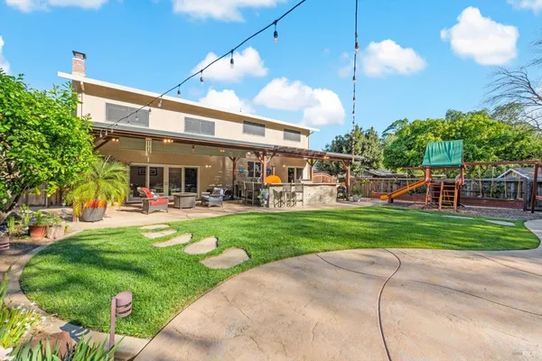 $915,000 | 104 Westwood Street, Vacaville, CA 95688