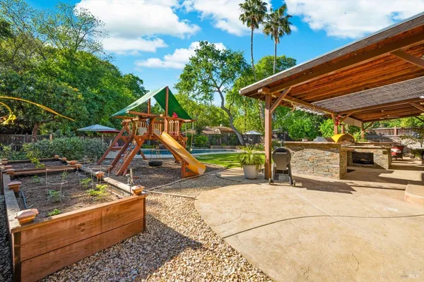 $915,000 | 104 Westwood Street, Vacaville, CA 95688