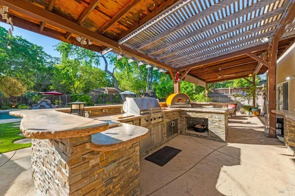 $915,000 | 104 Westwood Street, Vacaville, CA 95688