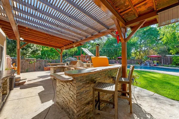$915,000 | 104 Westwood Street, Vacaville, CA 95688