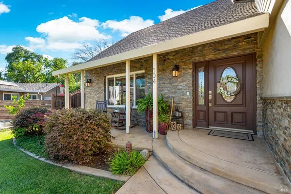 $915,000 | 104 Westwood Street, Vacaville, CA 95688