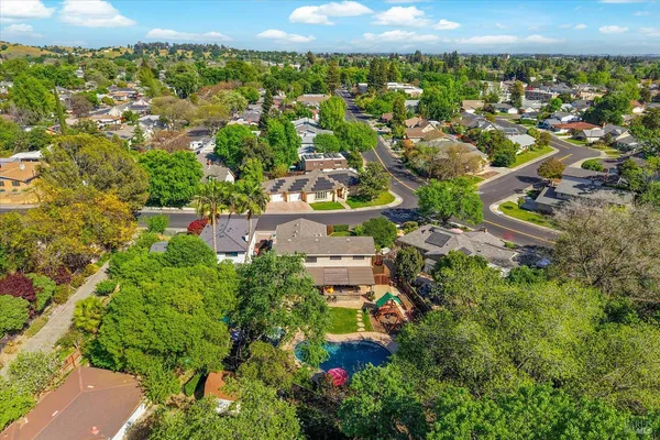 $915,000 | 104 Westwood Street, Vacaville, CA 95688