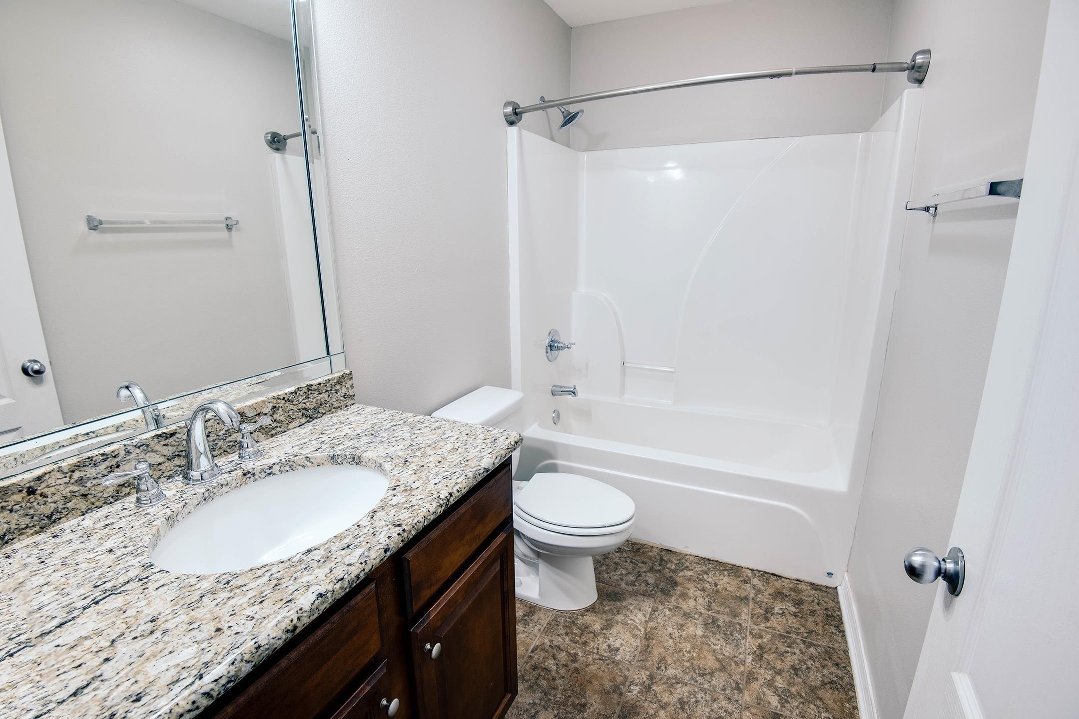 15345 Fremont Court Foley, AL 36535 - Photo 27 of 35 Bathroom