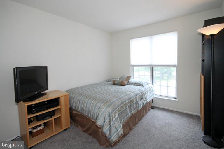 10500 Reed's Landing Circle Burke, VA 22015 - Photo 14 of 19 Bedroom