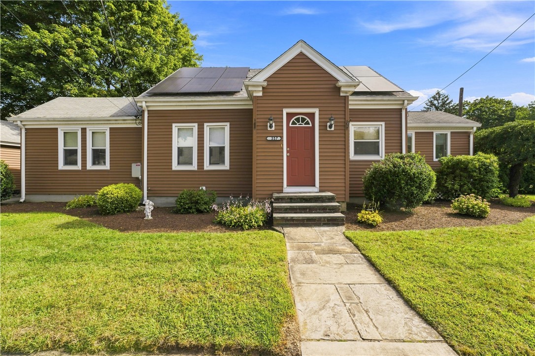 357 Old River Road Lincoln, RI 02838 - Photo 1 of 30 Gallery Image 1