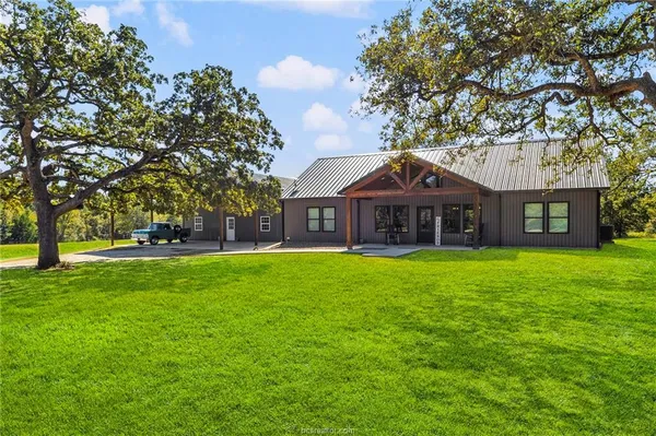 $1,100,000 | 7196 South County Road 458, Normangee, TX 77871
