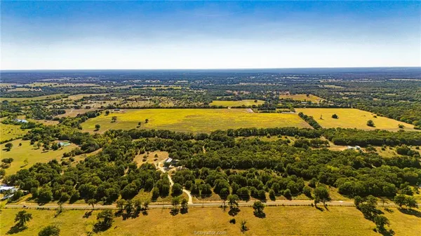 $1,100,000 | 7196 South County Road 458, Normangee, TX 77871