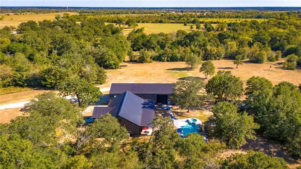 $1,100,000 | 7196 South County Road 458, Normangee, TX 77871