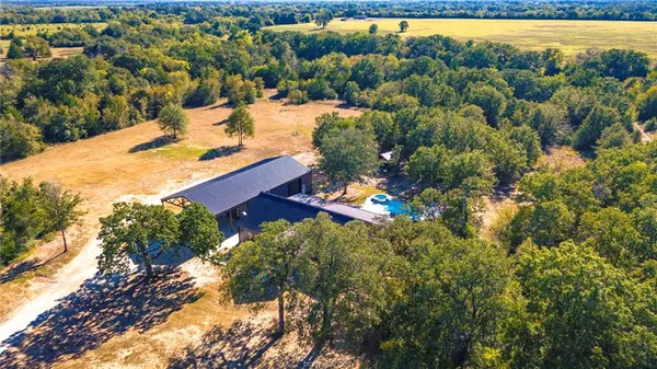 $1,100,000 | 7196 South County Road 458, Normangee, TX 77871