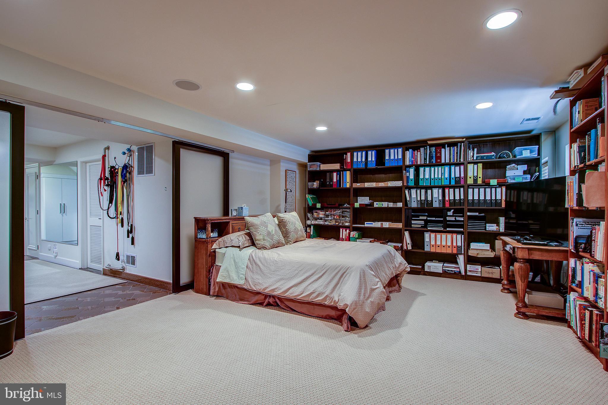 7211 Fairfax Road Bethesda, MD 20814 - Photo 31 of 39 Lower Level Room 4