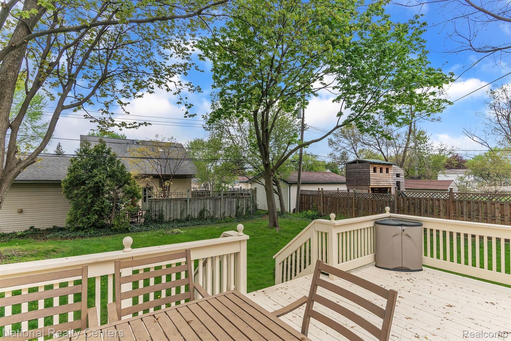 2958 Corinthia Drive Rochester, MI 48309 - Photo 30 of 34 30-2958 Corinthia Dr-WindowStill-Real-Estate-Photography-35.jpg