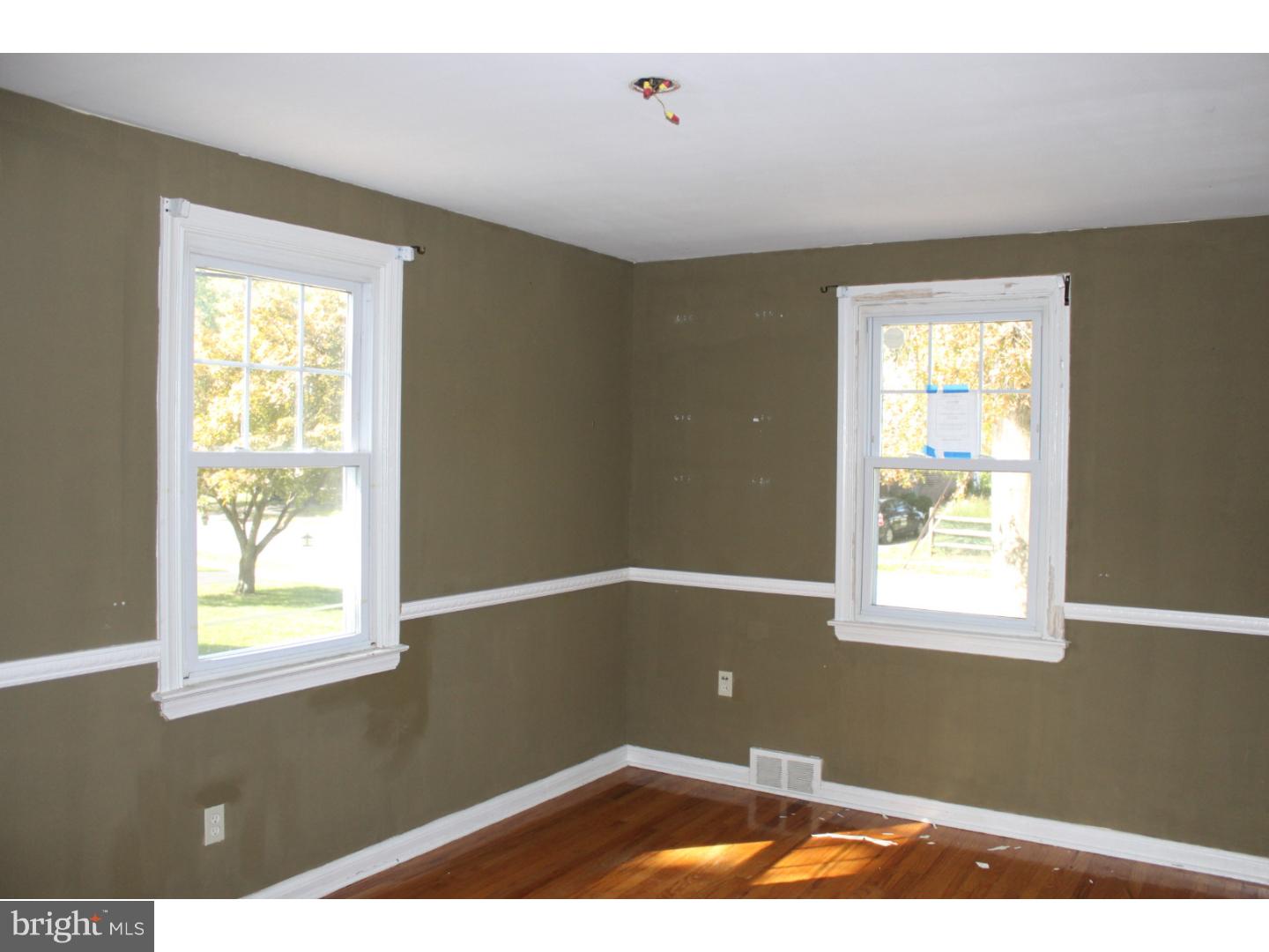 405 Colfax Road Havertown, PA 19083 - Photo 3 of 13
