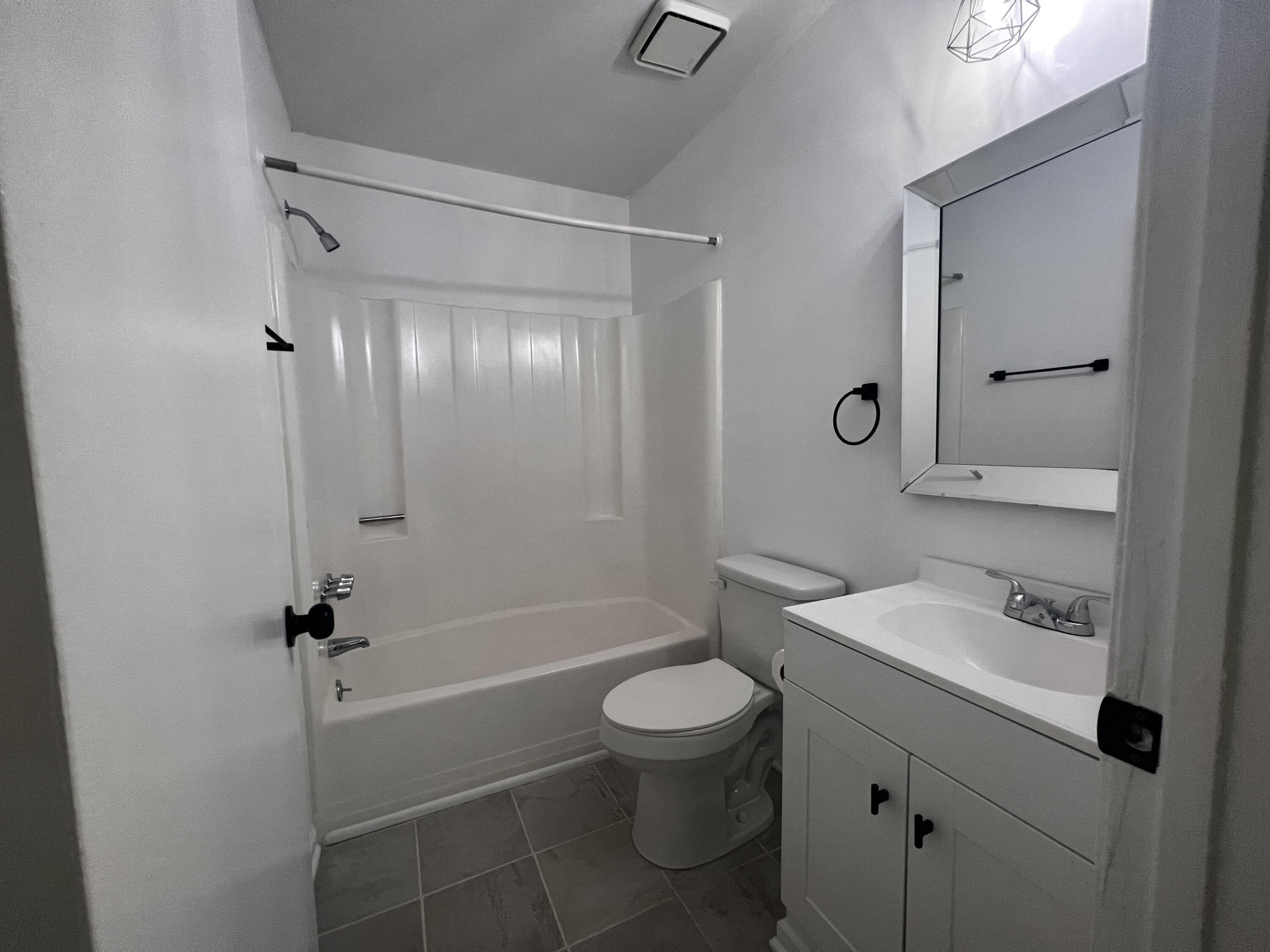 811 Temple Road Ladson, SC 29456 - Photo 16 of 29 hall bath