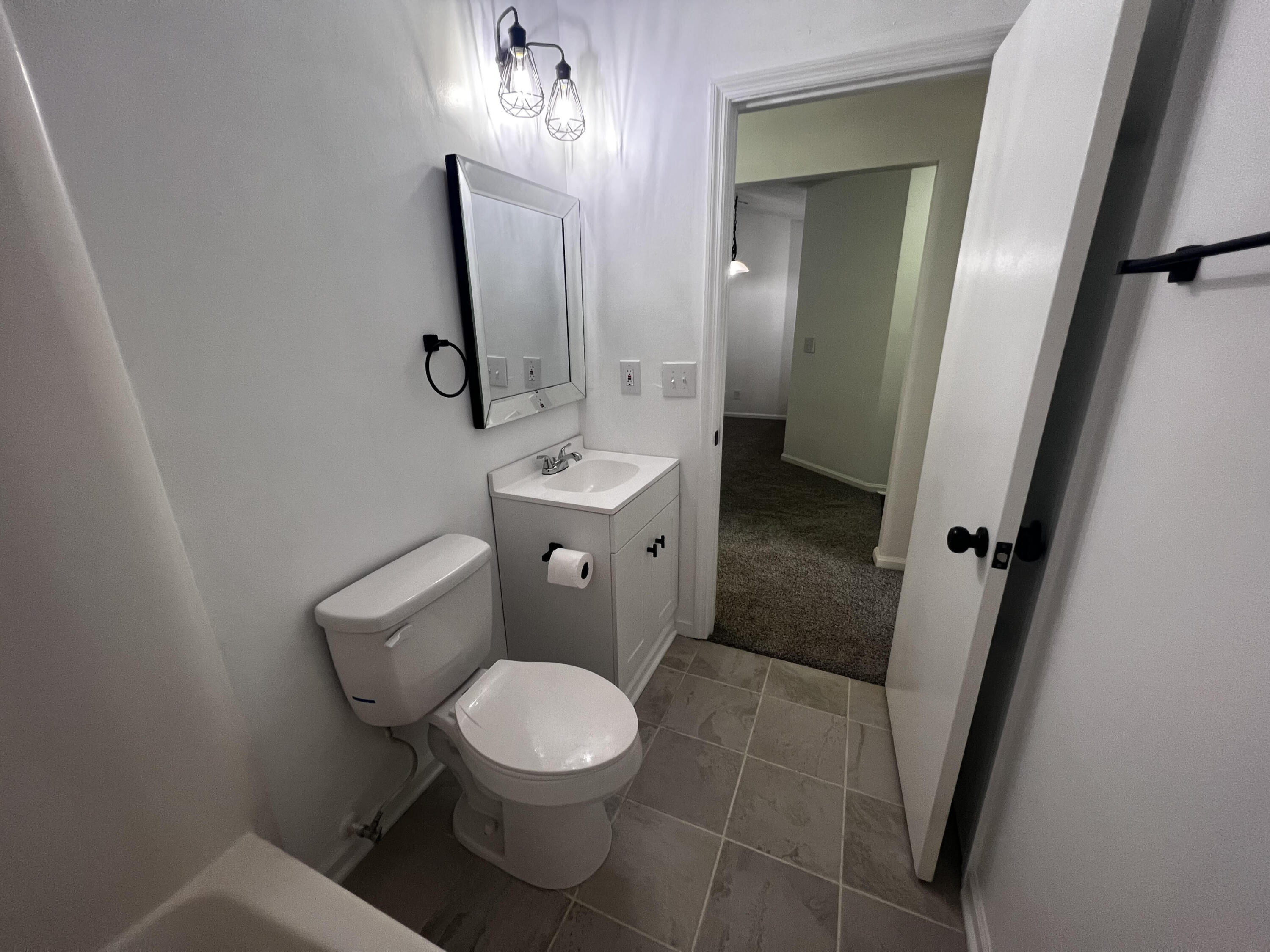 811 Temple Road Ladson, SC 29456 - Photo 17 of 29 hall bath 2