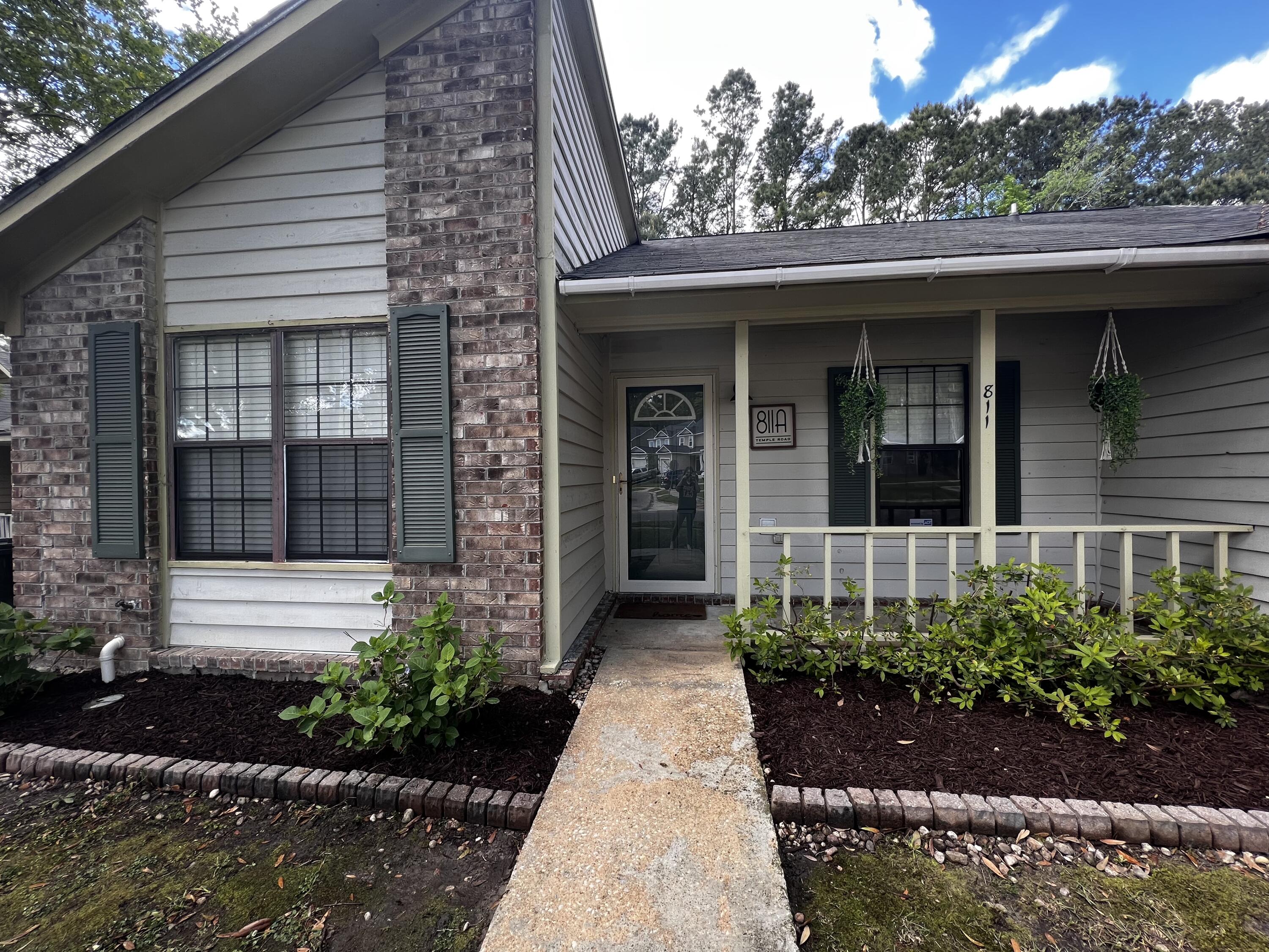 811 Temple Road Ladson, SC 29456 - Photo 3 of 29 IMG_6244