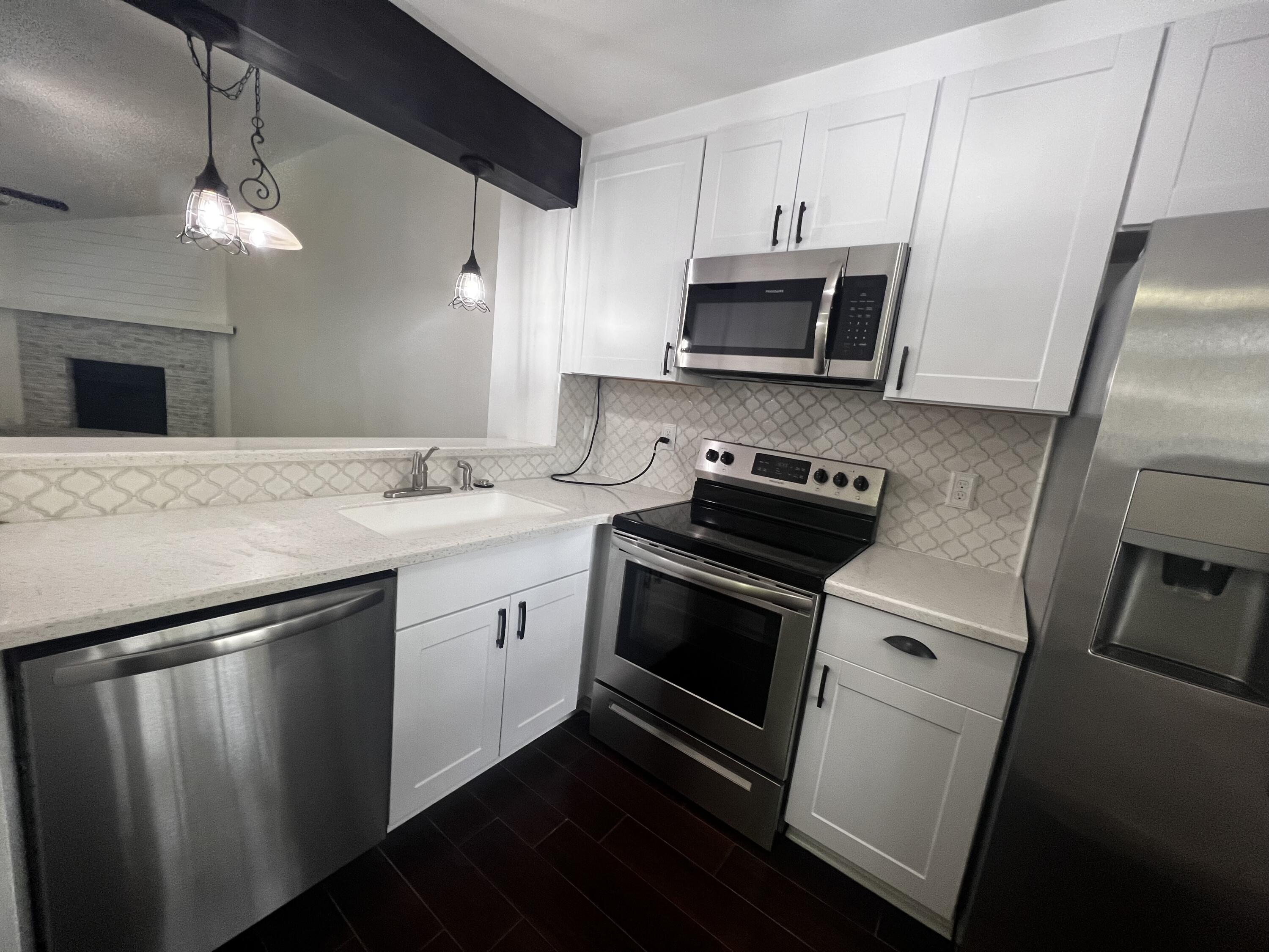 811 Temple Road Ladson, SC 29456 - Photo 7 of 29 IMG_6347