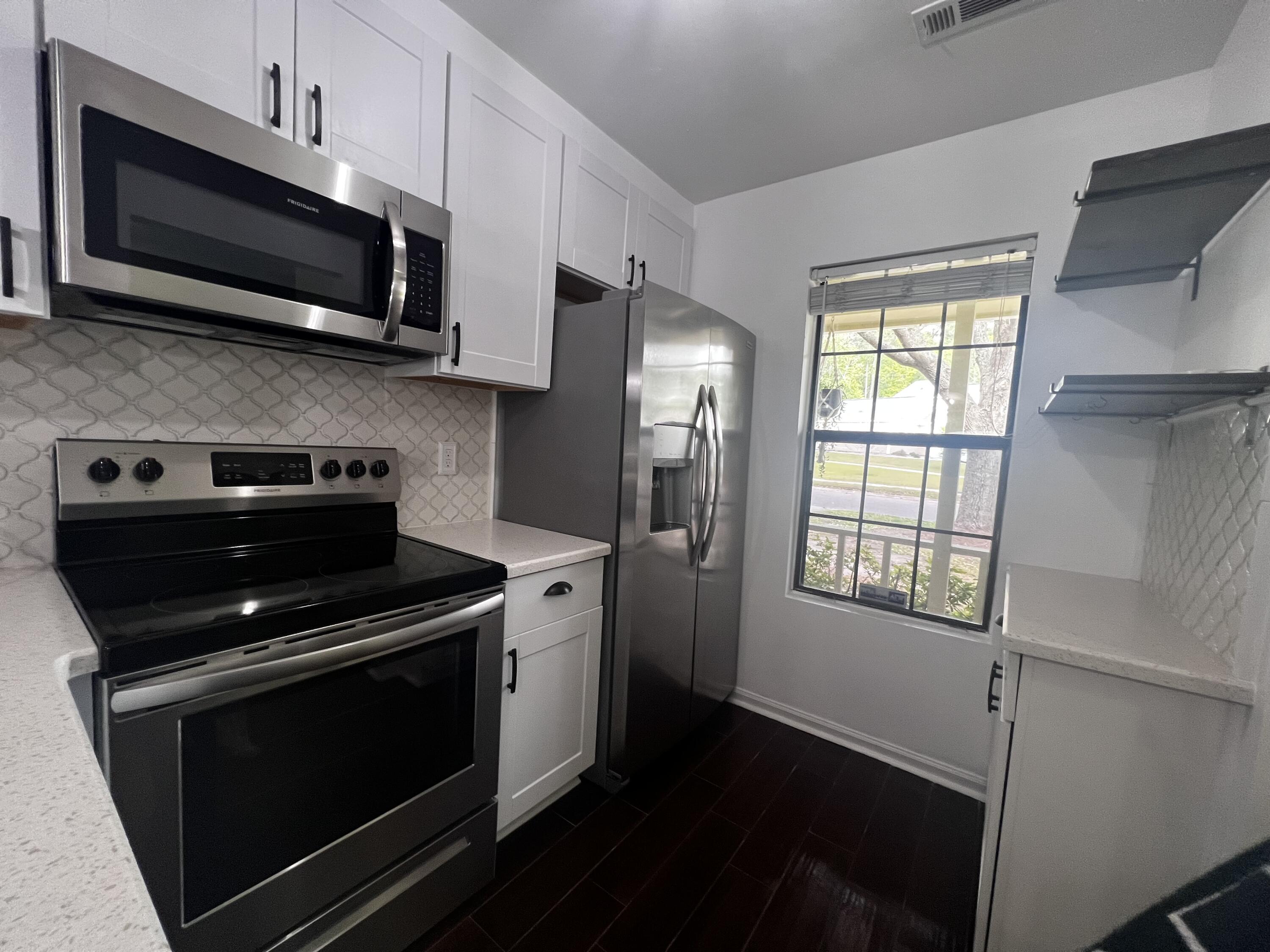811 Temple Road Ladson, SC 29456 - Photo 8 of 29 IMG_6348