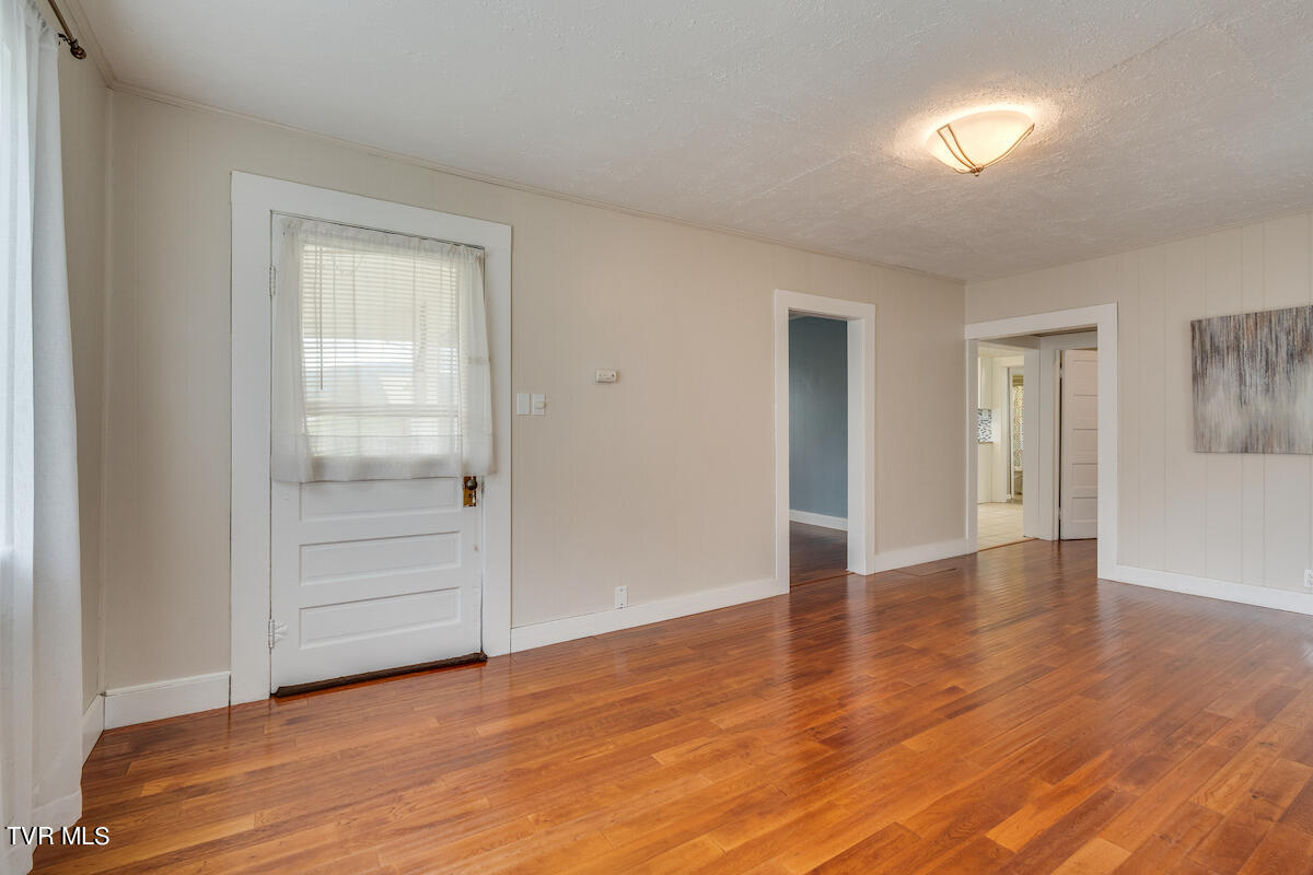 804 Jonesborough Road Erwin, TN 37650 - Photo 5 of 25 804 Jonesborough Rd