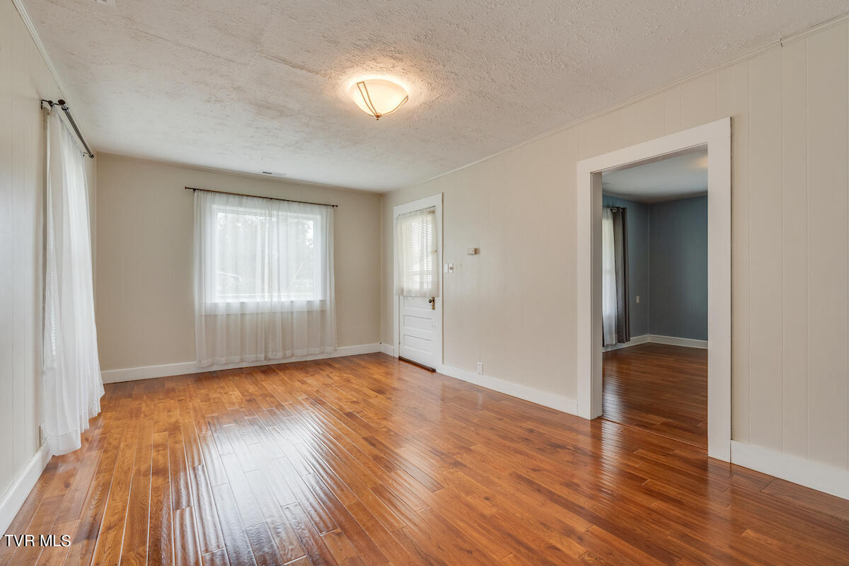 804 Jonesborough Road Erwin, TN 37650 - Photo 6 of 25 804 Jonesborough Rd