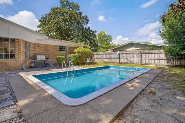 $430,000 | 614 Merioneth Drive Northeast, Fort Walton Beach, FL 32547