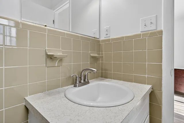 $430,000 | 614 Merioneth Drive Northeast, Fort Walton Beach, FL 32547