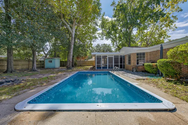 $430,000 | 614 Merioneth Drive Northeast, Fort Walton Beach, FL 32547