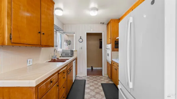 $450,000 | 535 Amesbury Drive, Dixon, CA 95620