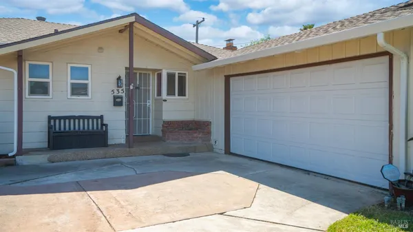 $450,000 | 535 Amesbury Drive, Dixon, CA 95620