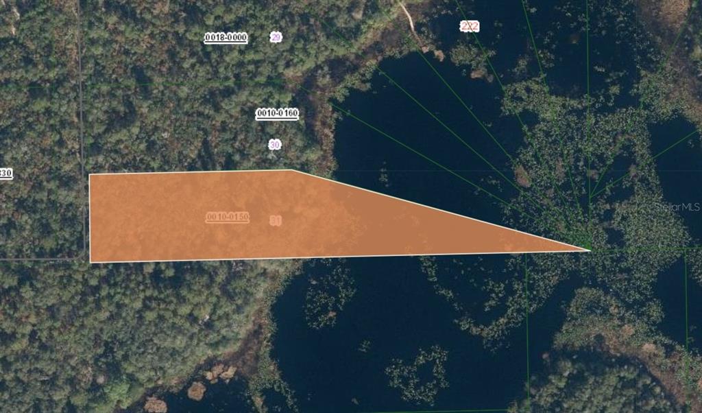 Creasman Road Crescent City, FL 32112 - Photo 1 of 4 a view of outdoor space and yard