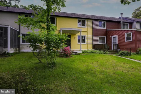 $275,000 | 2 C Gardenway, Greenbelt, MD 20770