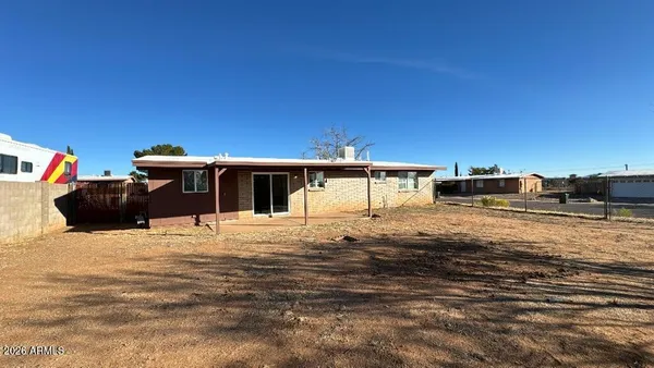 $1,350 | 3850 Blackbird Drive, Sierra Vista, AZ 85635