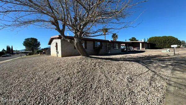 $1,350 | 3850 Blackbird Drive, Sierra Vista, AZ 85635