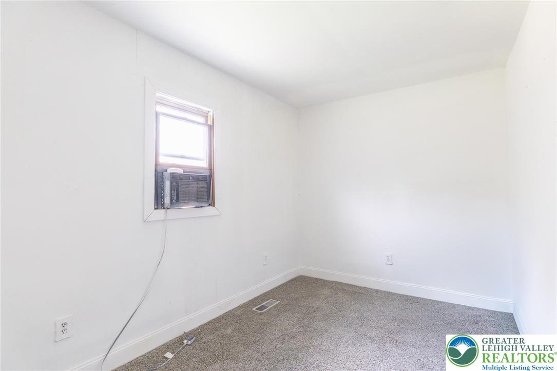 1945 Hickory Road Palmerton, PA 18071 - Photo 14 of 18