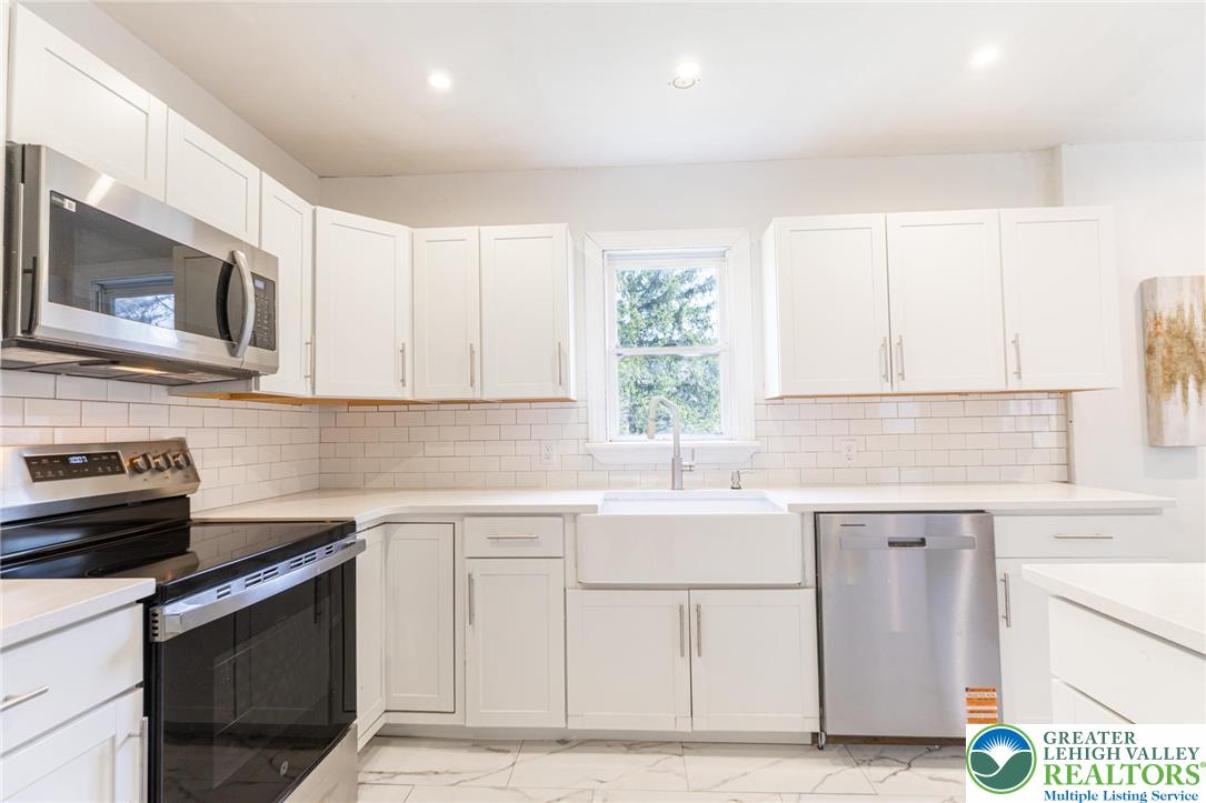 1945 Hickory Road Palmerton, PA 18071 - Photo 9 of 18