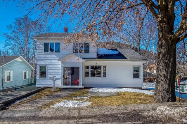 $209,900 | 19 Jasper Street, Berlin, NH 03570