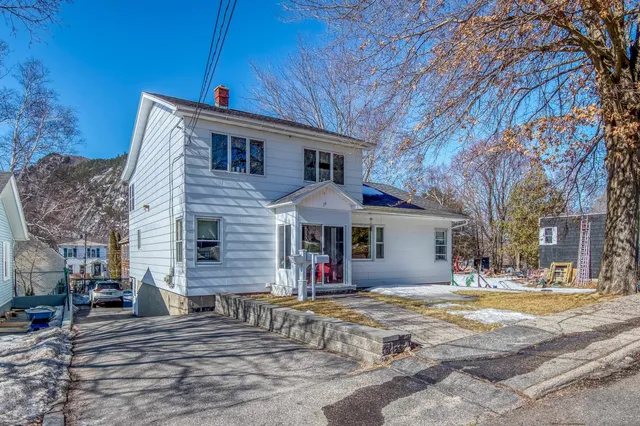 $209,900 | 19 Jasper Street, Berlin, NH 03570