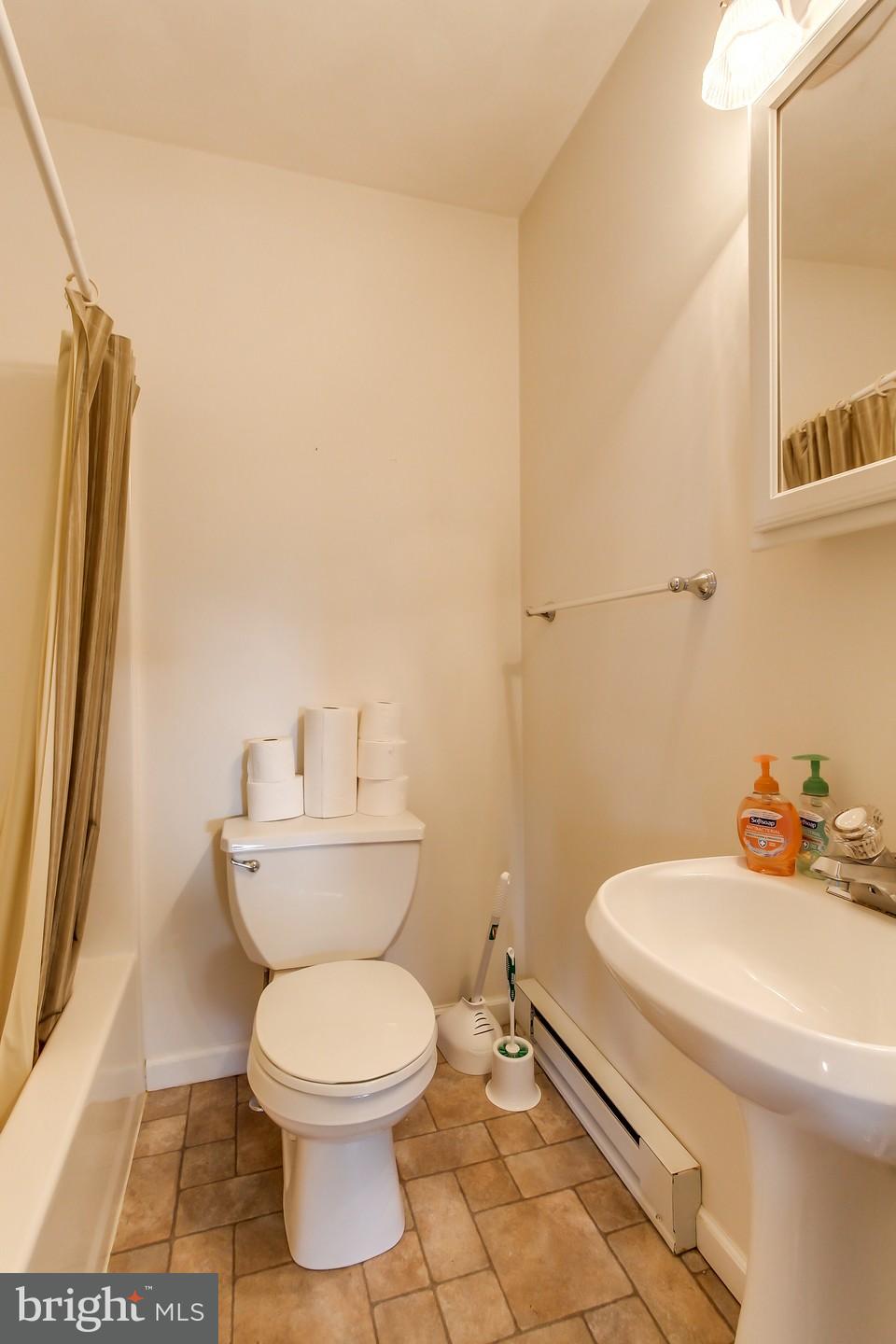 449 Hillcrest Road York, PA 17403 - Photo 14 of 27
