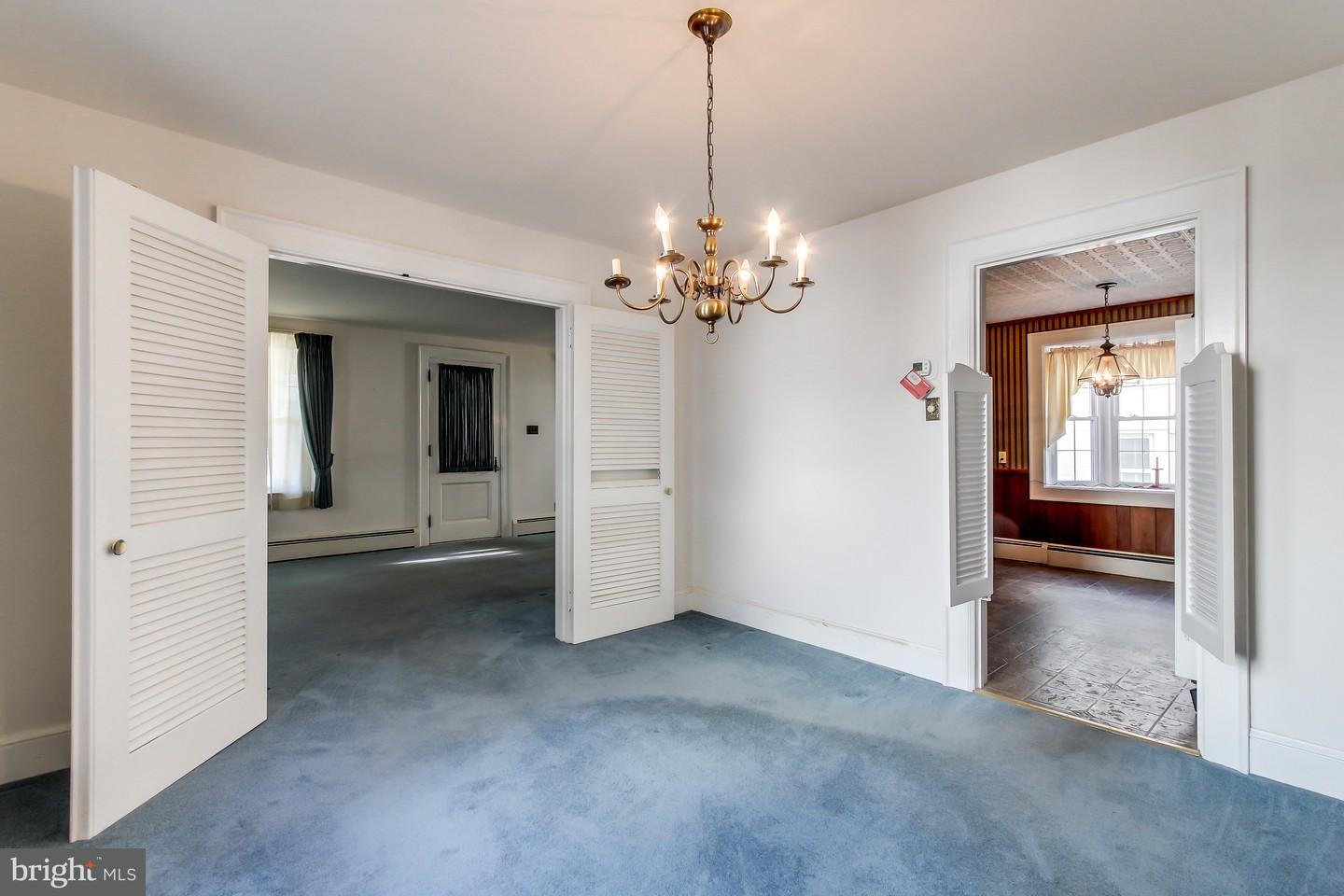 449 Hillcrest Road York, PA 17403 - Photo 6 of 27